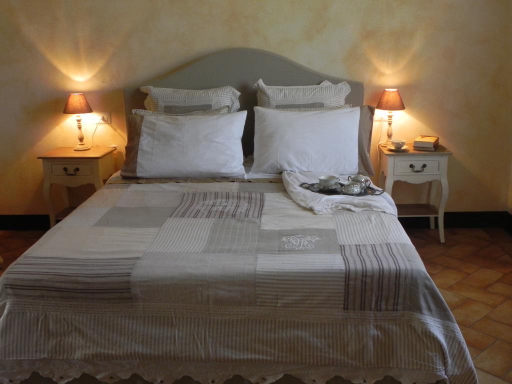 Agriturismo Sugheretello センプロニアーノ 部屋 写真