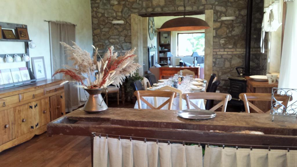 Agriturismo Sugheretello センプロニアーノ エクステリア 写真